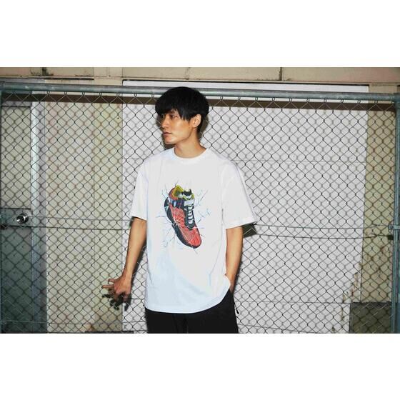 atmos �~ HENSHIN by KAMEN RIDER TYPE RYUKI SNEAKERS T-SHIRT�@atmos original ver.