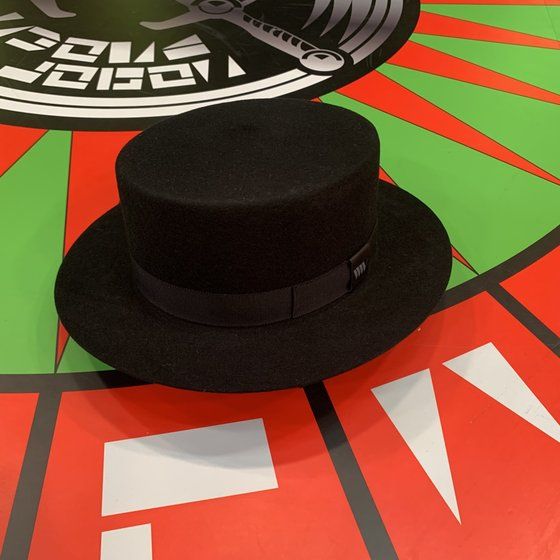 ���ʃ��C�_�[�Z�C�o�[�@written words�@Boater Hat�i�{�[�^�[�n�b�g�j�_�R��H�^���f��