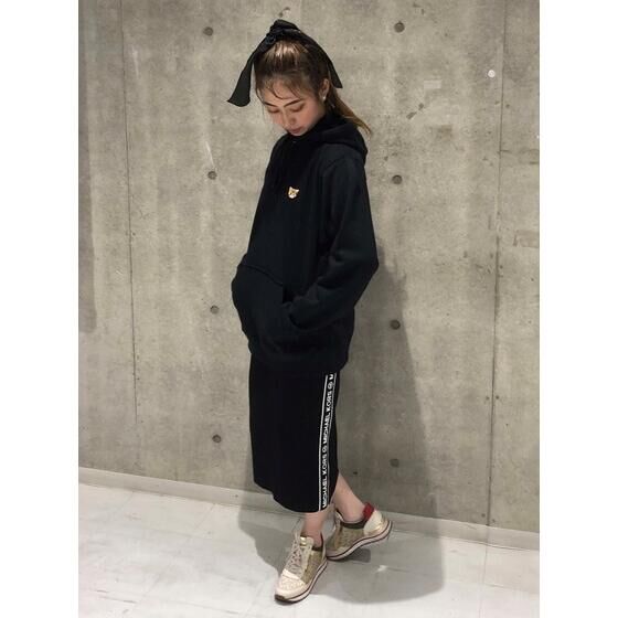 ���f���r�~�X�e�u���_�����̎�����-�v�\���h�[���h�J�@�v���I�[�o�[�p�[�J�[