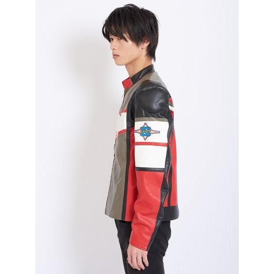 �E���g���}���_�C�i�w�X�[�p�[GUTS�x�����W���P�b�g