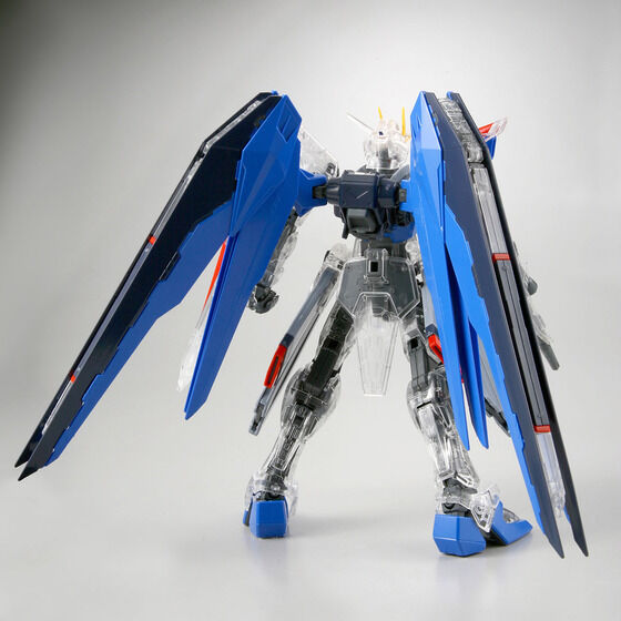 MG 1/100 フリーダムガンダム クリアカラーバージョン│株式会社BANDAI SPIRITS（バンダイスピリッツ）