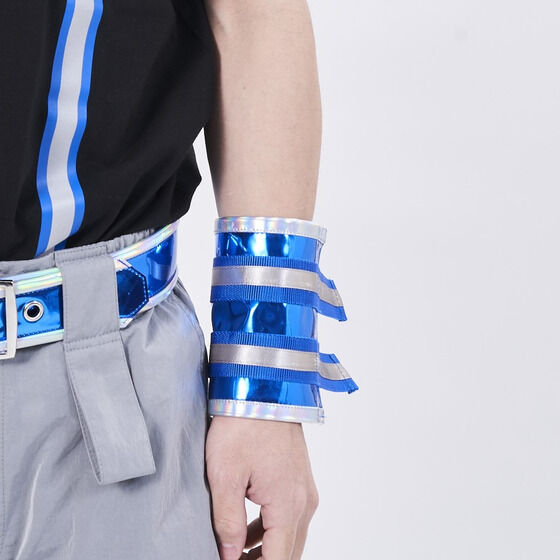 ���l����L���O�I�[�W���[�~GUT'S DYNAMITE CABARETS�@�����}�E�K�X�g�@�u���X