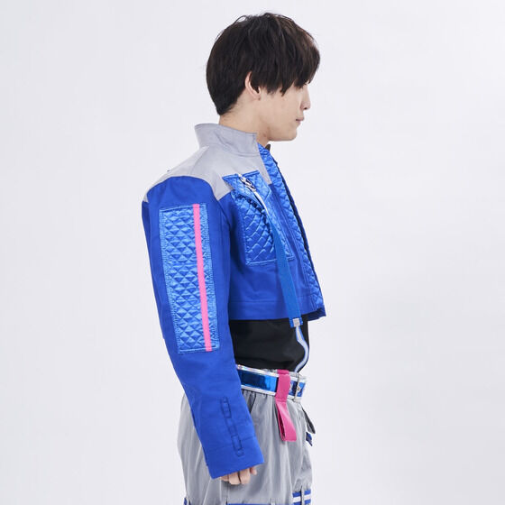 ���l����L���O�I�[�W���[�~GUT'S DYNAMITE CABARETS�@�����}�E�K�X�g�@�W���P�b�g