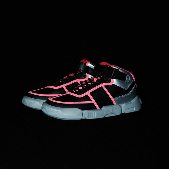 yI̔zʃC_[555 Xj[J[  bHENSHIN by KAMEN RIDER