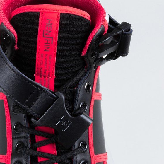 yI̔zʃC_[555 Xj[J[  bHENSHIN by KAMEN RIDER