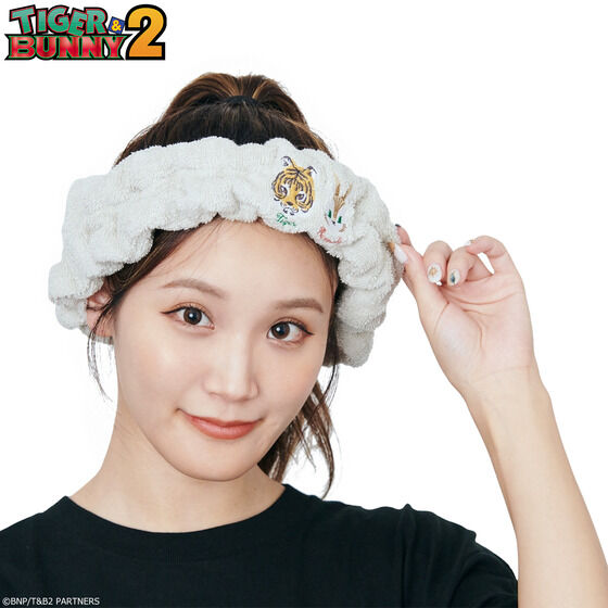 TIGER �� BUNNY 2�@�g�x�x�̂����A�C�e���@�w�A�o���h