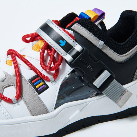 ���ʃ��C�_�[�d���@�X�j�[�J�[ | HENSHIN by KAMEN RIDER