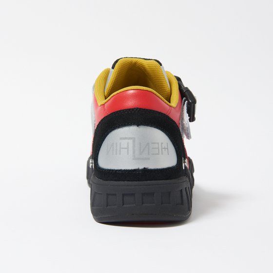 ���ʃ��C�_�[���R�@�X�j�[�J�[| HENSHIN by KAMEN RIDER