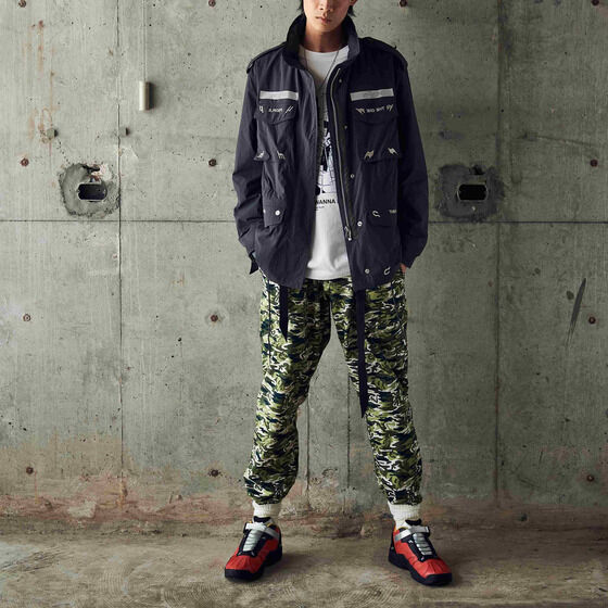 ���ʃ��C�_�[���R�@�X�j�[�J�[| HENSHIN by KAMEN RIDER