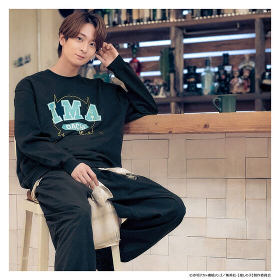 y̎qz~HTML ZERO3@ K` College SweatiS6j