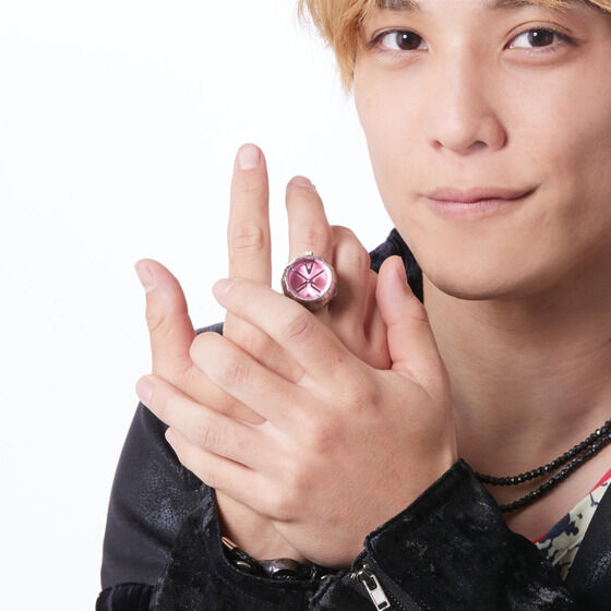 ʃC_[EBU[h@z[vEBU[hO@w֎vyLive Action Watchz