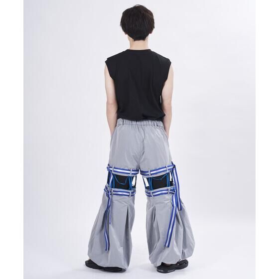 lLOI[W[~GUT'S DYNAMITE CABARETS@}EKXg@pc