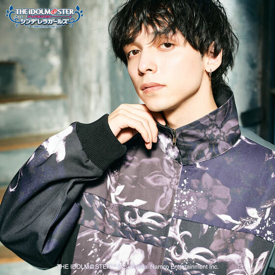 ACh}X^[ VfK[Y~gladgarb Kanade Hayami Track Jacket