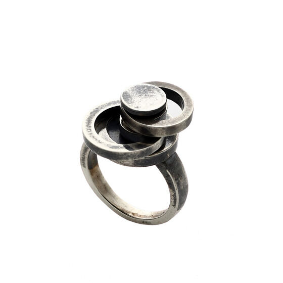 ���ʃ��C�_�[�[�b�c�@�m�N�X�@�X�C���O�����O