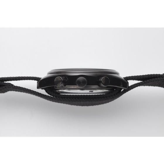 ���ʃ��C�_�[�h���C�u�@�N���m�O���t�@�r���v�yLive Action Watch�z