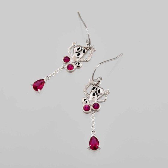 �yPB����z�y�W���W���̊�Ȗ`���z�����̕��A�N�Z�T���[�Q�y2026�N8�������z