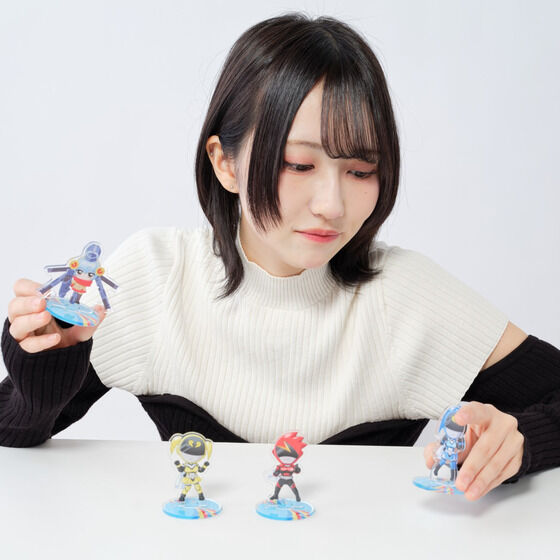 ����F����A�L�o�����W���[�~AIKA ELECTRONICS�i�A�C�J�G���N�g���j�N�X�j�A�N�����X�^���h�@�S4��