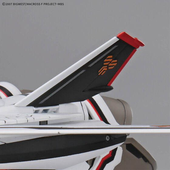 HG 1/100 VF-25F メサイアバルキリー(早乙女アルト機)デラックスセット