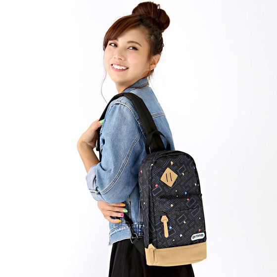 OUTDOOR パックマンコラボボディバッグ OUTDOOR PRODUCTS x PAC-MAN ボディバッグ（メイズ柄