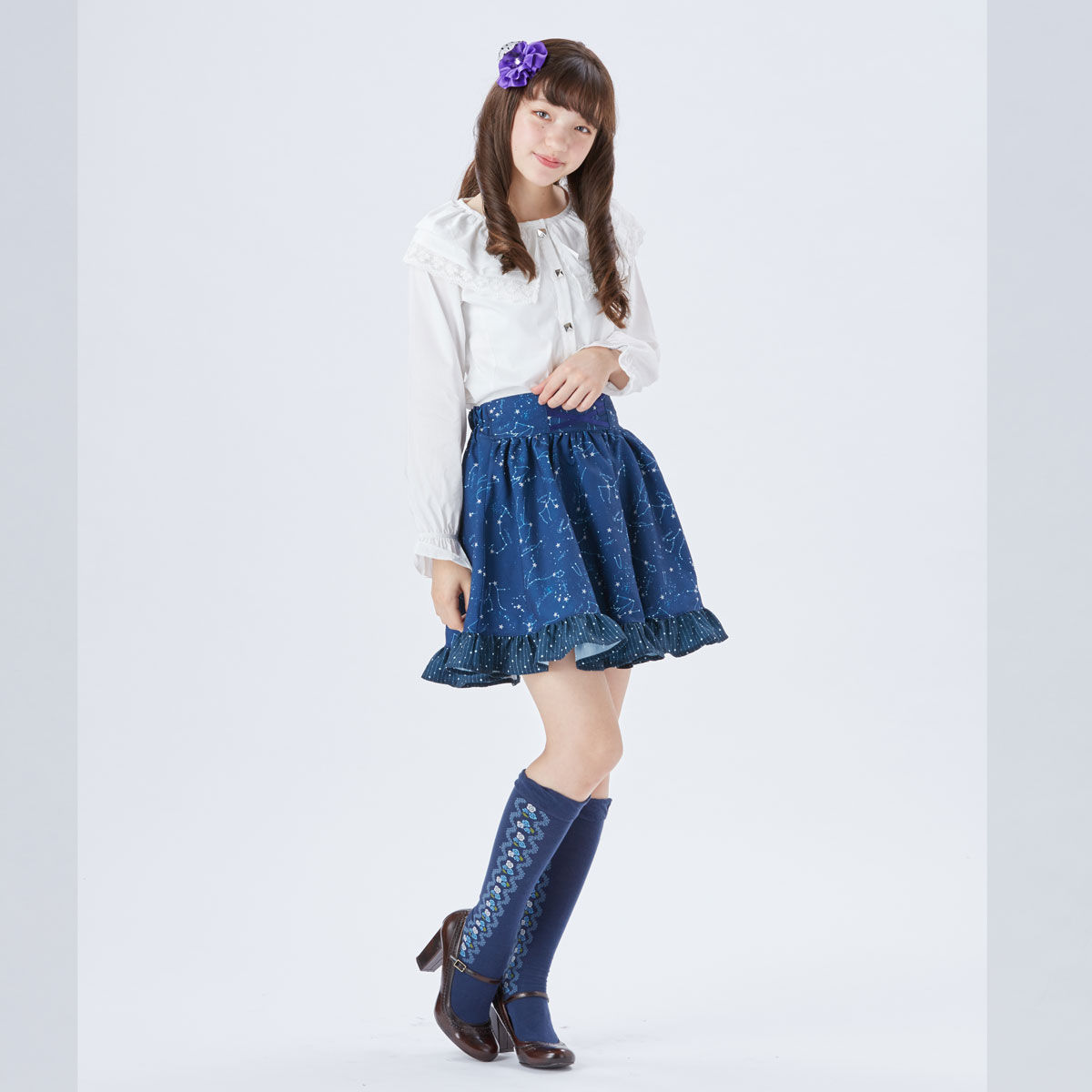 アイカツ 白銀リリィ ブルーゴシックフリルセットアップ ガラポン缶バッチ 未開封】アイカツスターズ! 白銀リリィ グリッターガラポン 缶バッジ