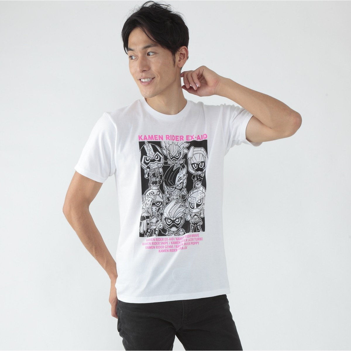 仮面ライダーエグゼイド デフォルメ柄tシャツ ショップ 白