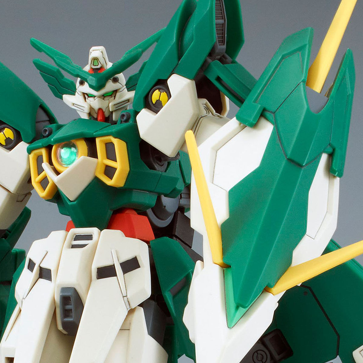 HGBF ガンダムフェニーチェリベルタ 塗装済み完成品