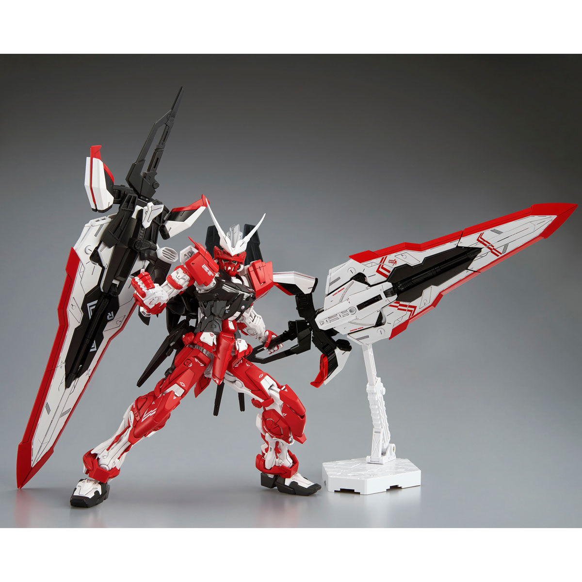 MG 1/100 MBF-P02VV Gundam Astray Turn Red