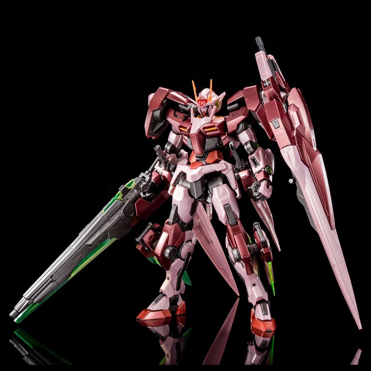 ＭＧ 1/100 ダブルオーガンダム セブンソード/G (トランザムモード 