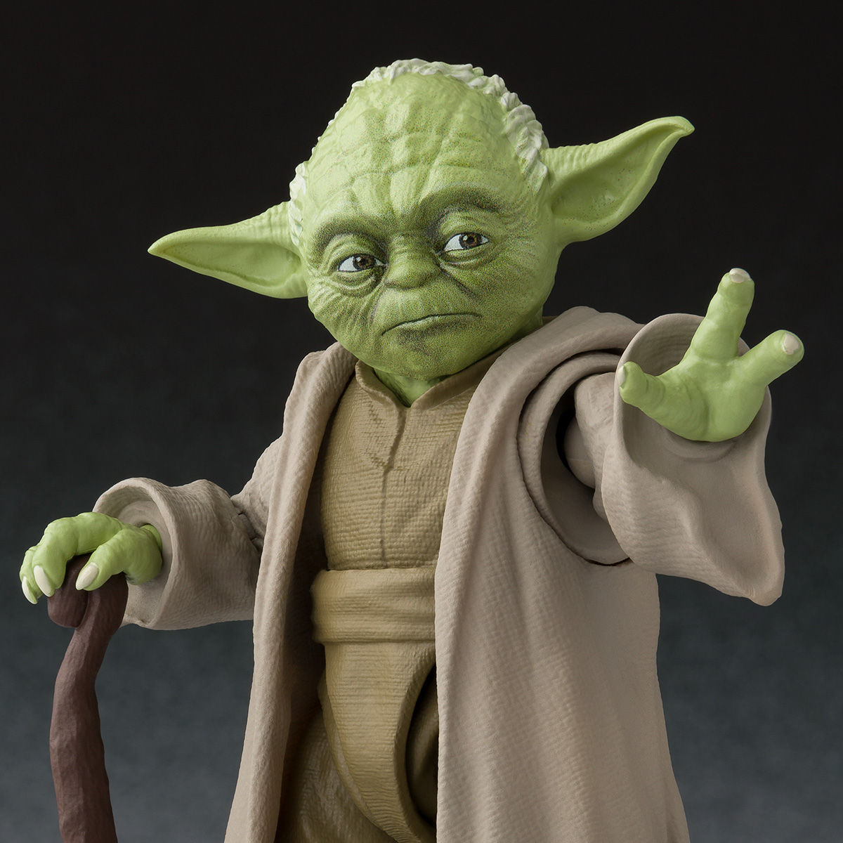 美品】 SH フィギュアーツ スターウォーズ ヨーダ YODA SF