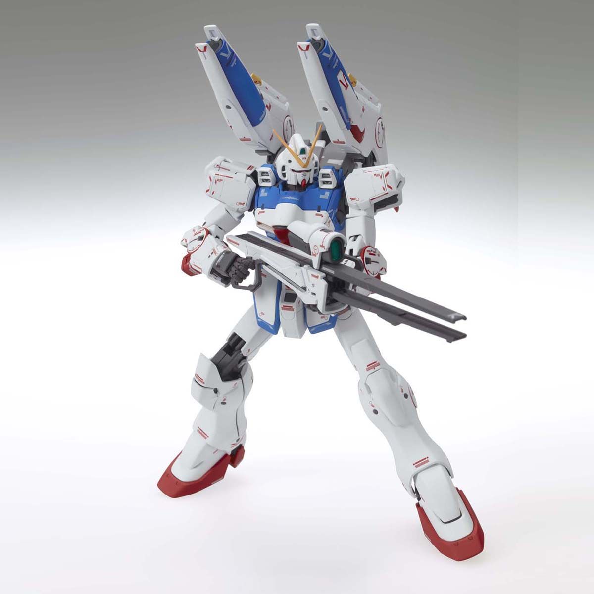 安い大得価機動戦士 Vガンダム MG Vダッシュ ガンダム マーベット機 改修 塗装済完成品 V2アサルトバスター、ガンイージ、ガンブラスター同時出品中 完成品