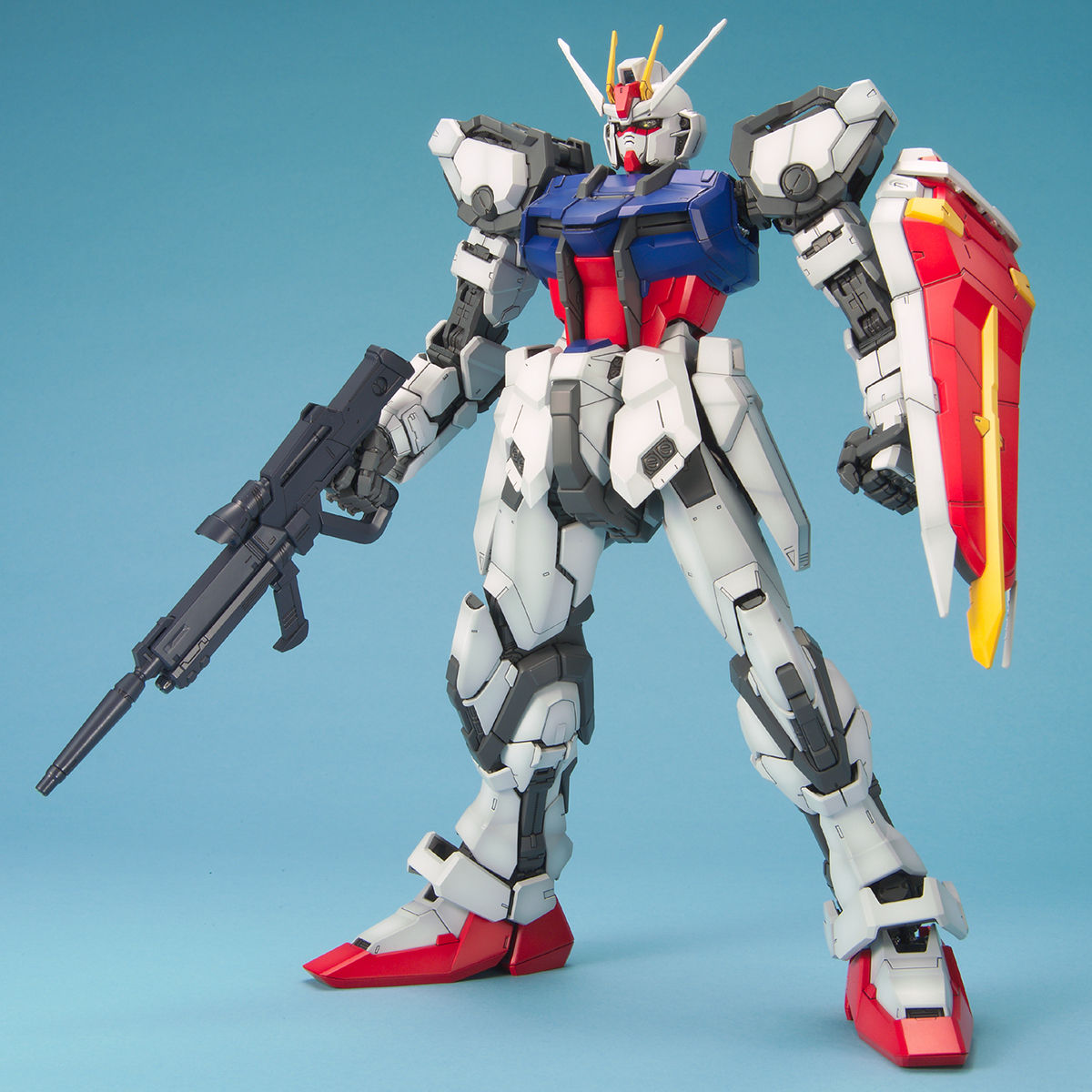 PG ストライクガンダム プラモデル完成品 - プラモデル