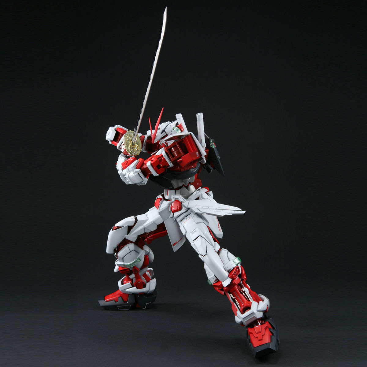 PG 1/60 No.11 MBF-P02 Gundam Astray Red Frame