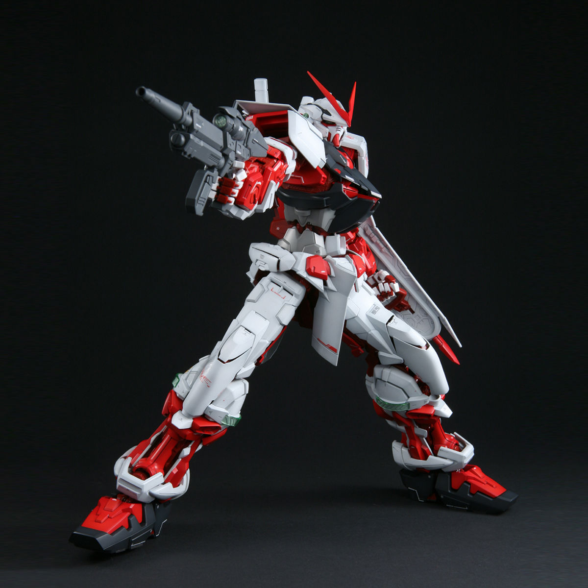 PG 1/60 No.11 MBF-P02 Gundam Astray Red Frame