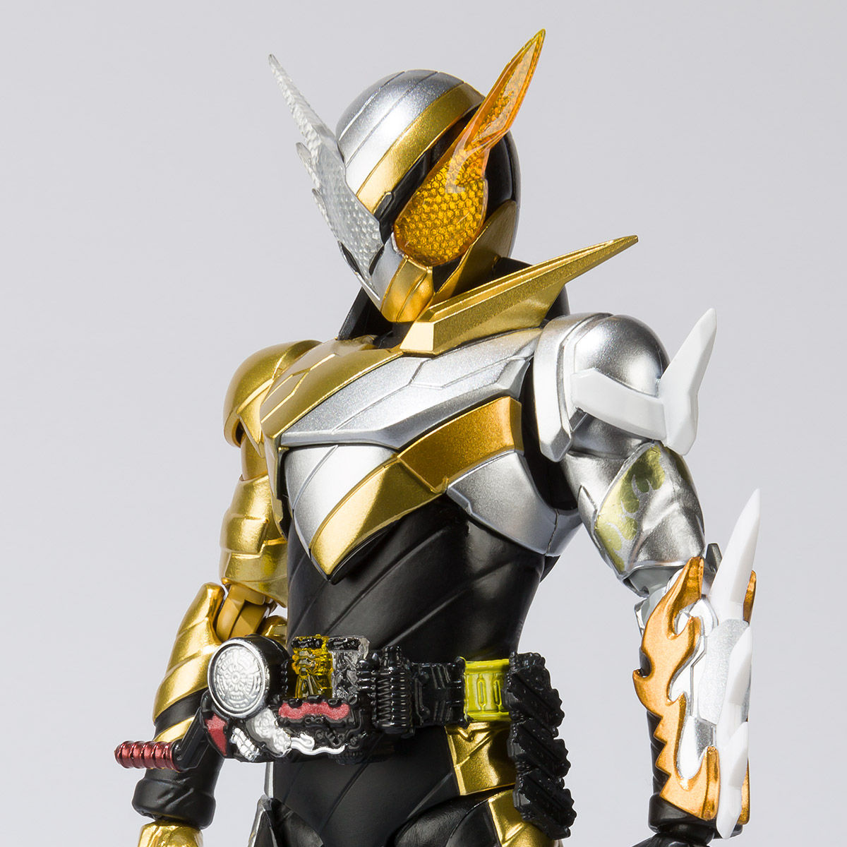 開催記念商品 S H Figuarts 仮面ライダービルド トライアルフォーム ラビットドラゴン 会場受け取り 仮面ライダーシリーズ 趣味 コレクション プレミアムバンダイ公式通販