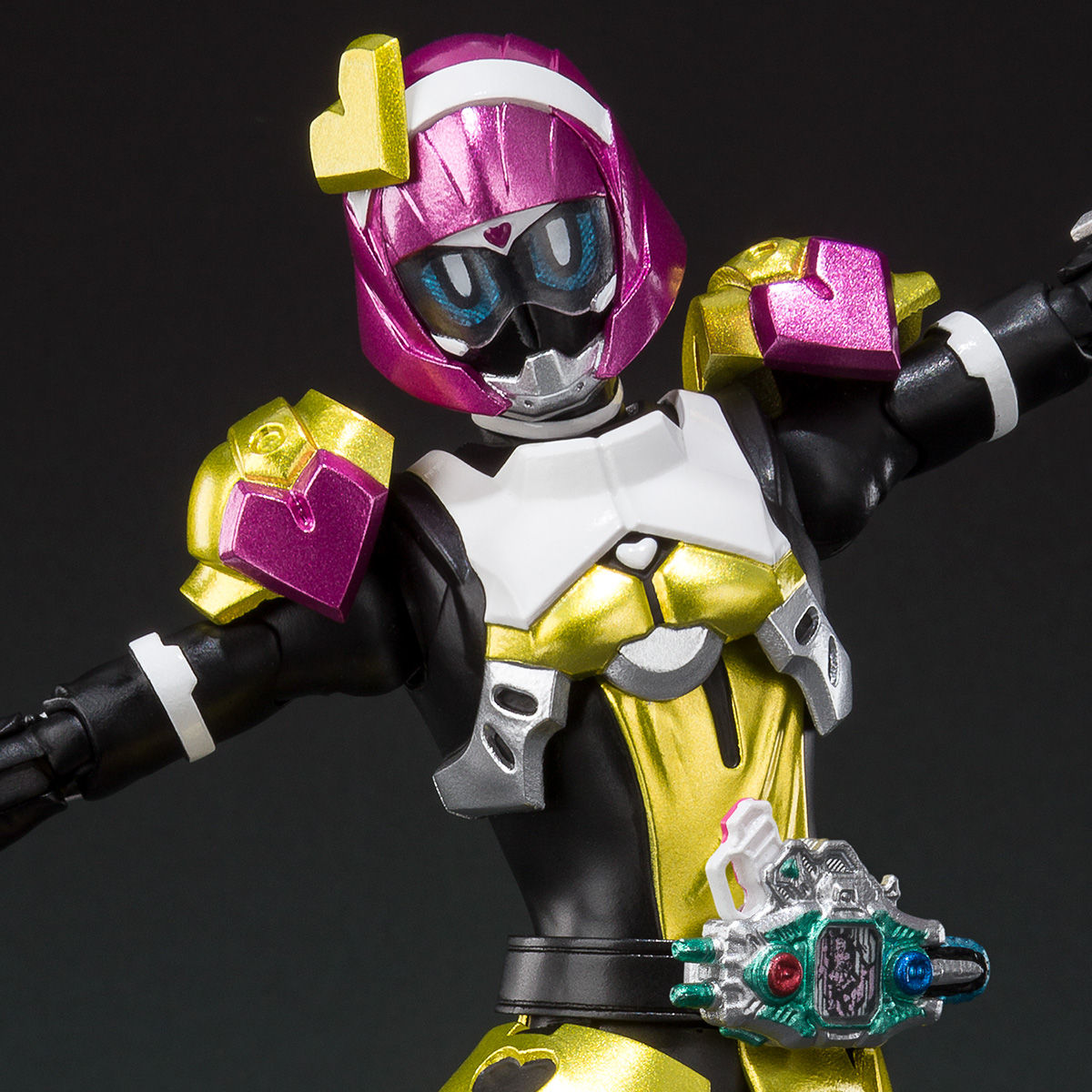 先着販売】S.H.Figuarts 仮面ライダーポッピー ときめきクライシス