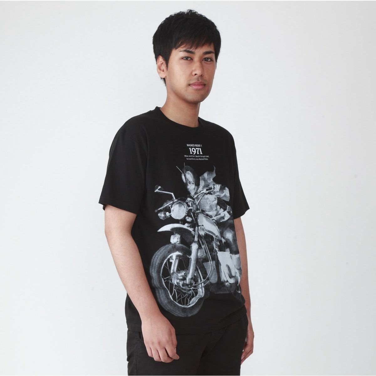 菅原芳人計画 仮面ライダー旧1号・初期変身サイクロン柄Tシャツ | 仮面