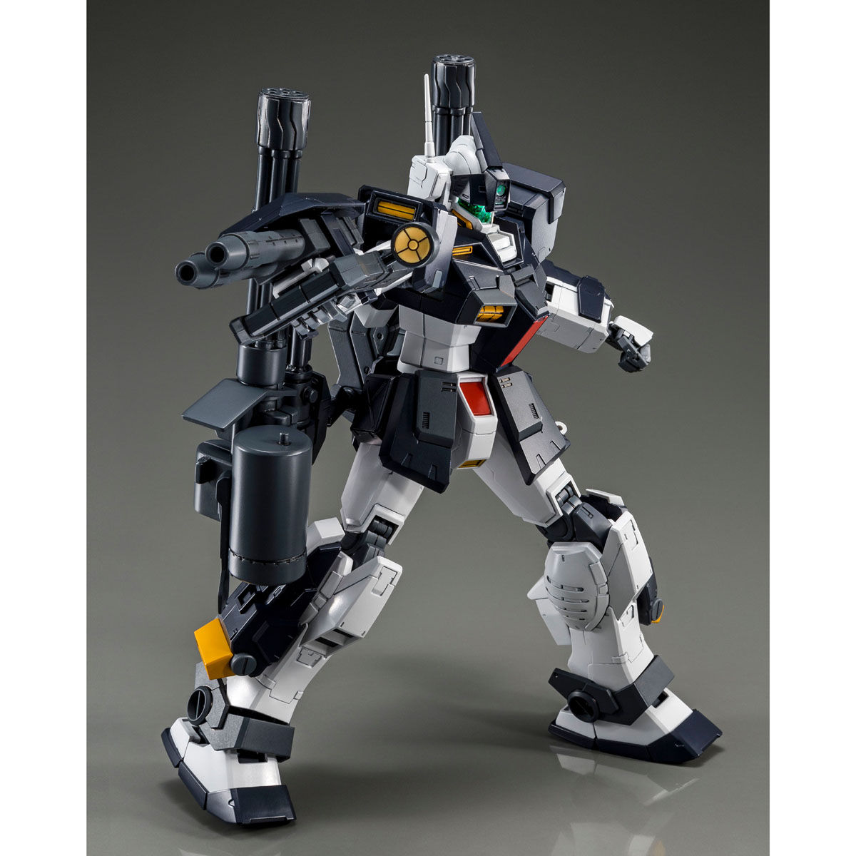 ＭＧ 1/100 ジム・ドミナンス（フィリップ・ヒューズ機）【２次 