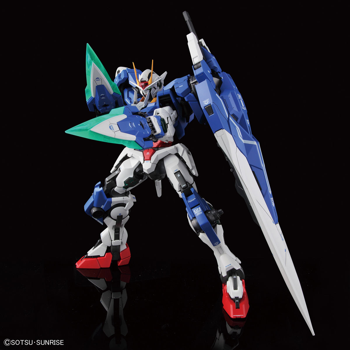 ガンプラ ダブルオーガンダム セブンソード pg 1/60 塗装済 完成品