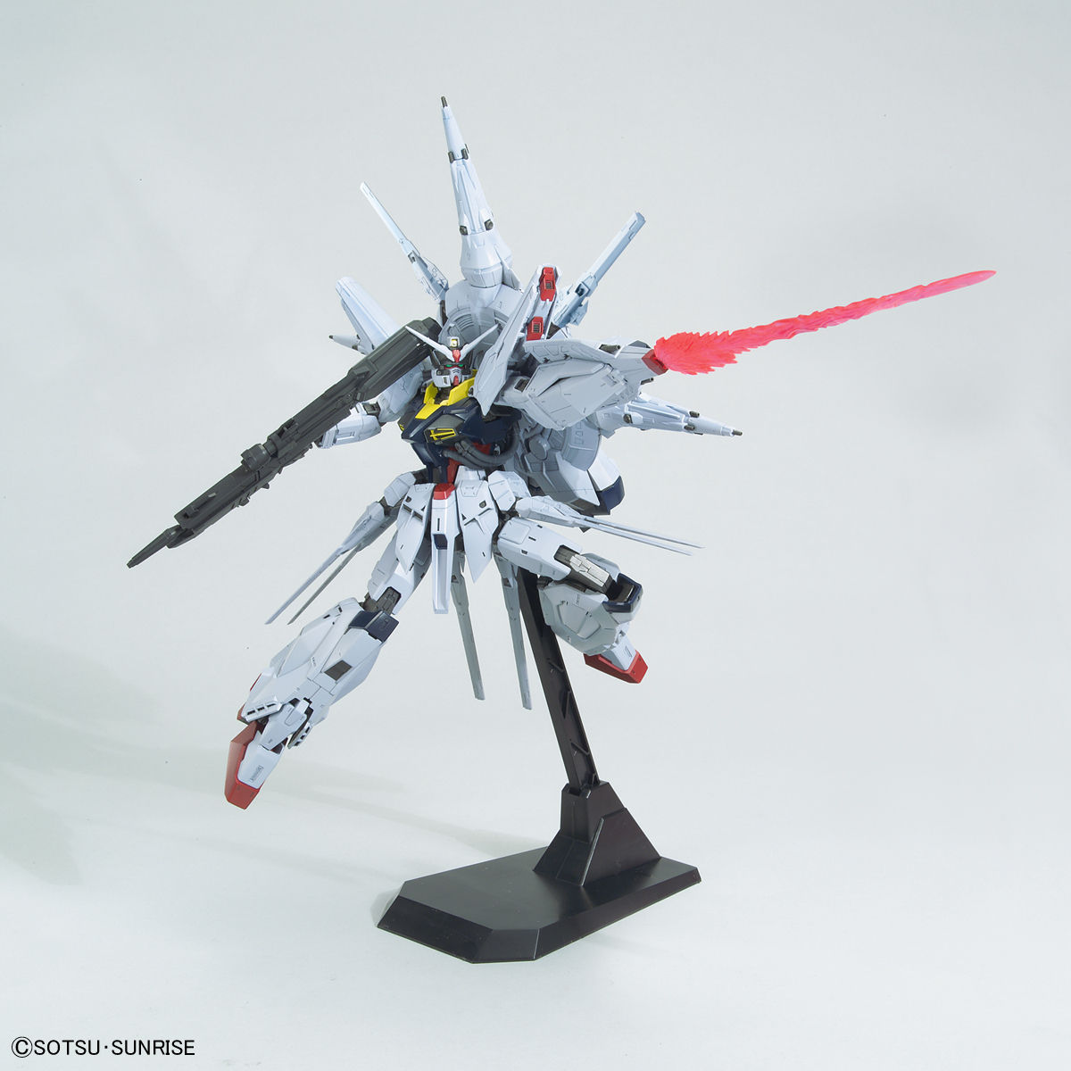 新素材新作 バンダイ MG 1／100 プロヴィデンスガンダム G．U．N．D．A