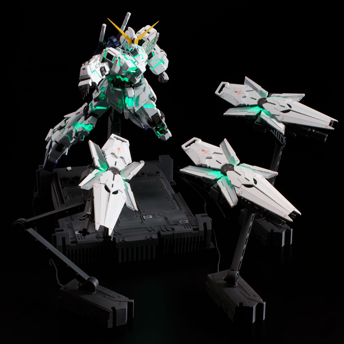 MGEX 1/100 ユニコーンガンダム Ver．Ka ［プレミアム “ユニコーン ...