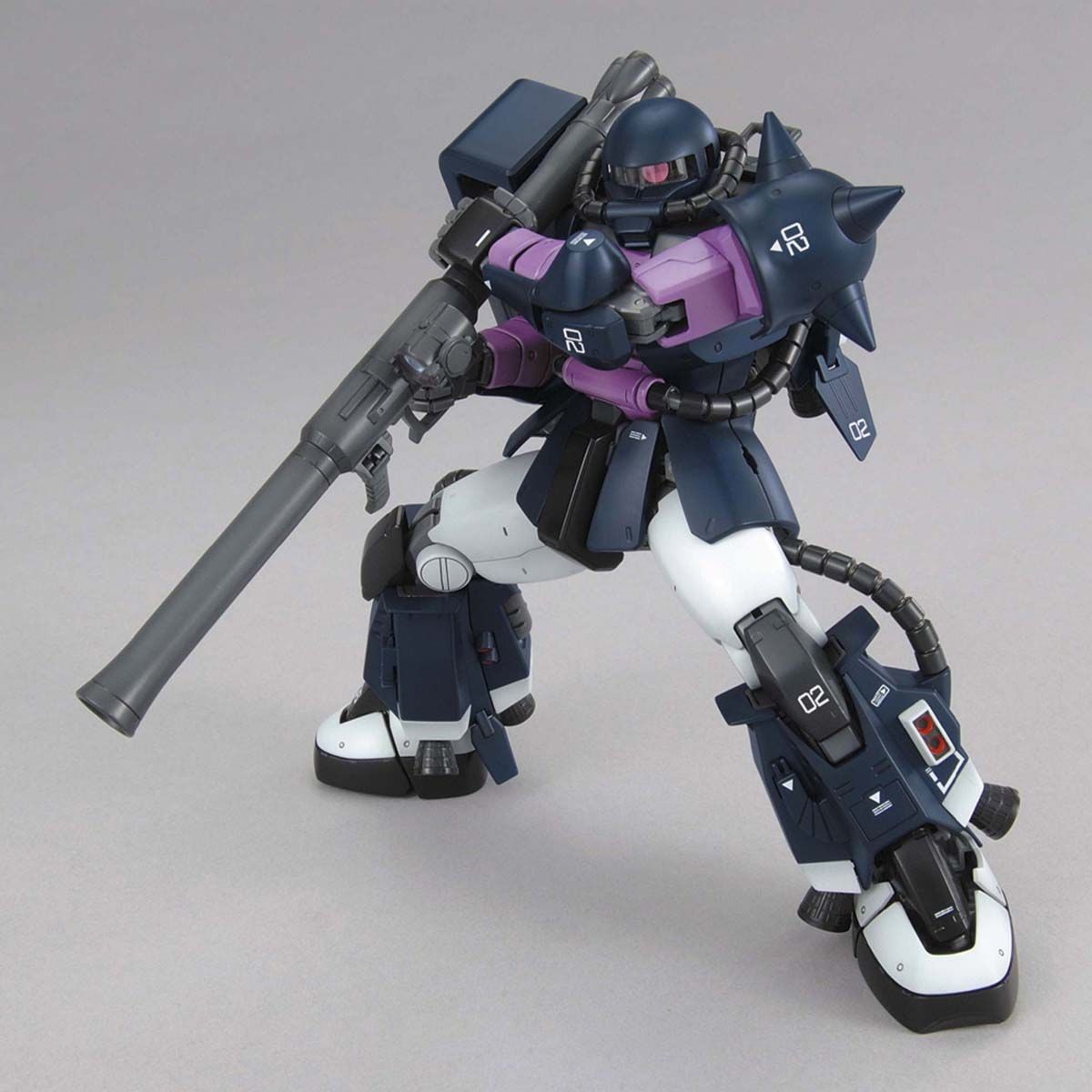 格安販売中 バンダイ MG MS-06R黒い三連星ザク Ver.2.0 プラモデル