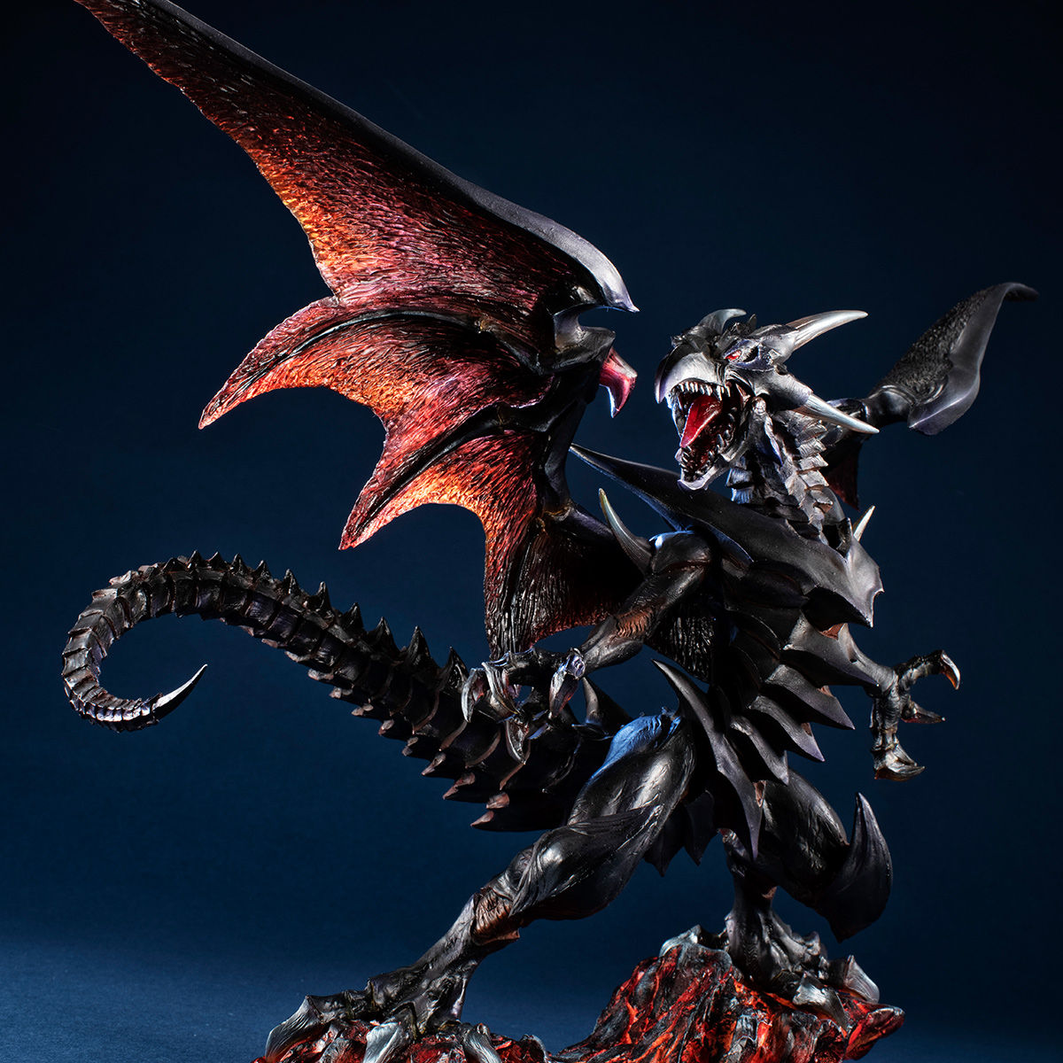 Art Works Monsters 遊 戯 王デュエルモンスターズ 真紅眼の黒竜 遊 戯 王デュエルモンスターズ 趣味 コレクション バンダイナムコグループ公式通販サイト