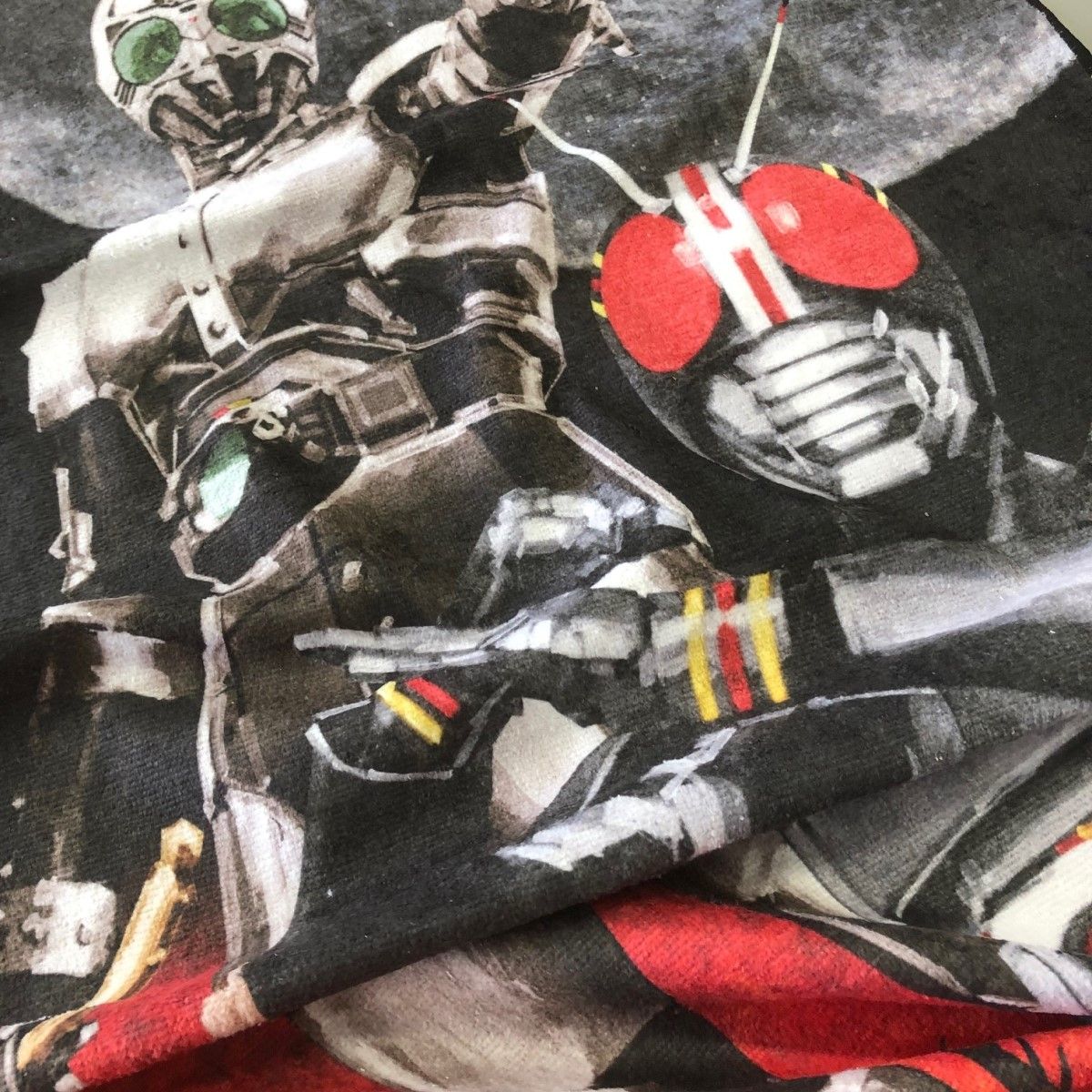 菅原芳人計画 仮面ライダーblack シャドームーン バスタオル 仮面ライダーblack 趣味 コレクション バンダイナムコグループ公式通販サイト