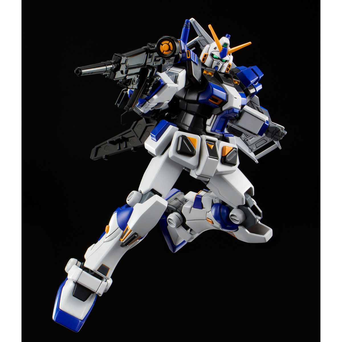 HGUC 1/144 ガンダム4号機　完成品　プレミアムバンダイ