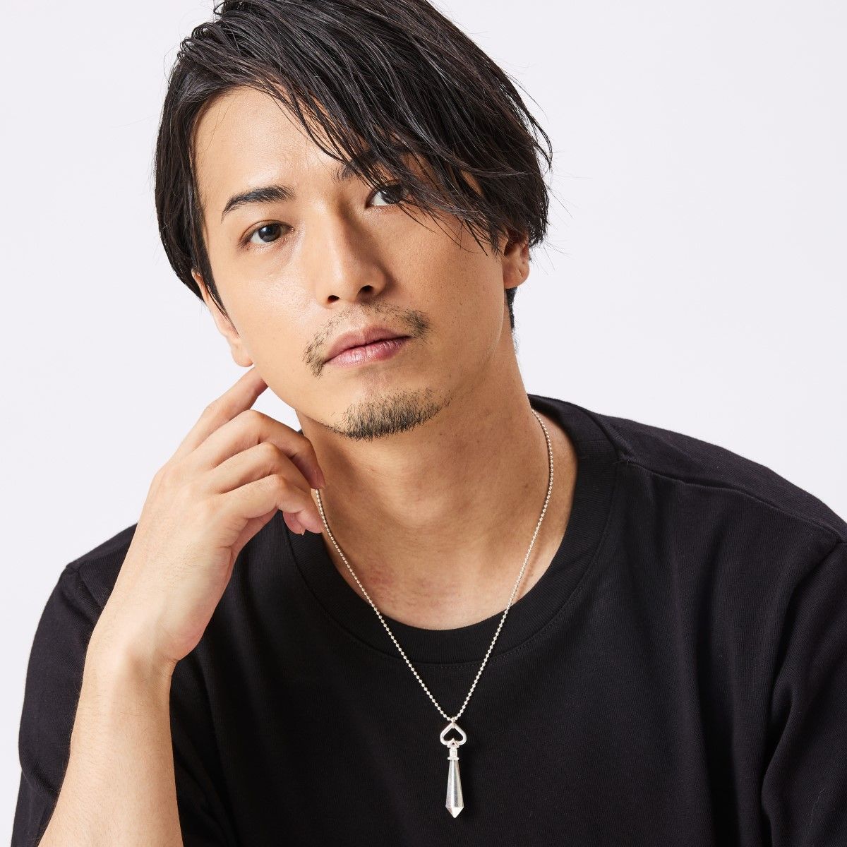 仮面ライダーブレイド Silver925ネックレス 剣崎一真モデル Ver 2 仮面ライダー剣 ブレイド 趣味 コレクション バンダイナムコグループ公式通販サイト