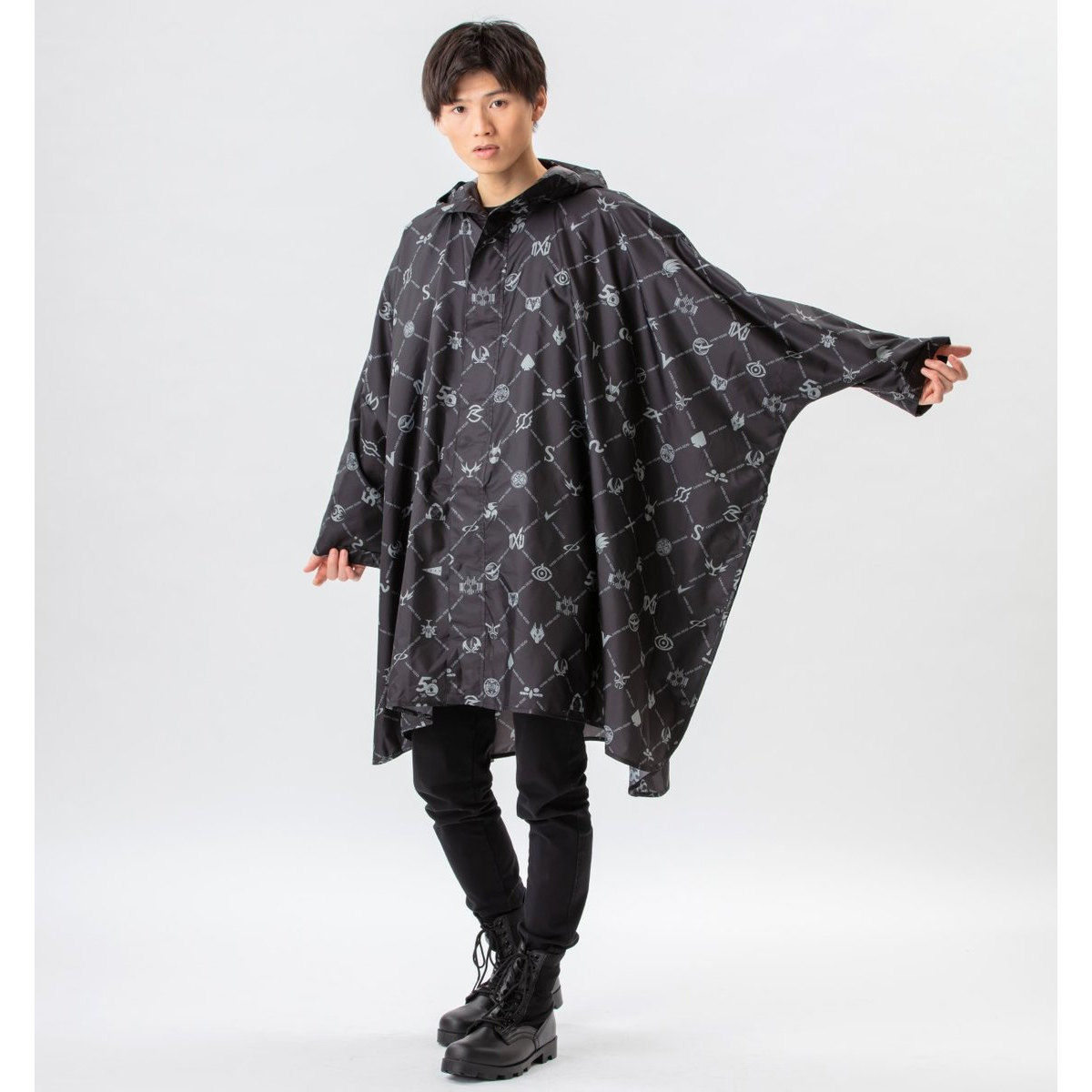 仮面ライダー555 中国限定　レインコート mqdefault.jpg