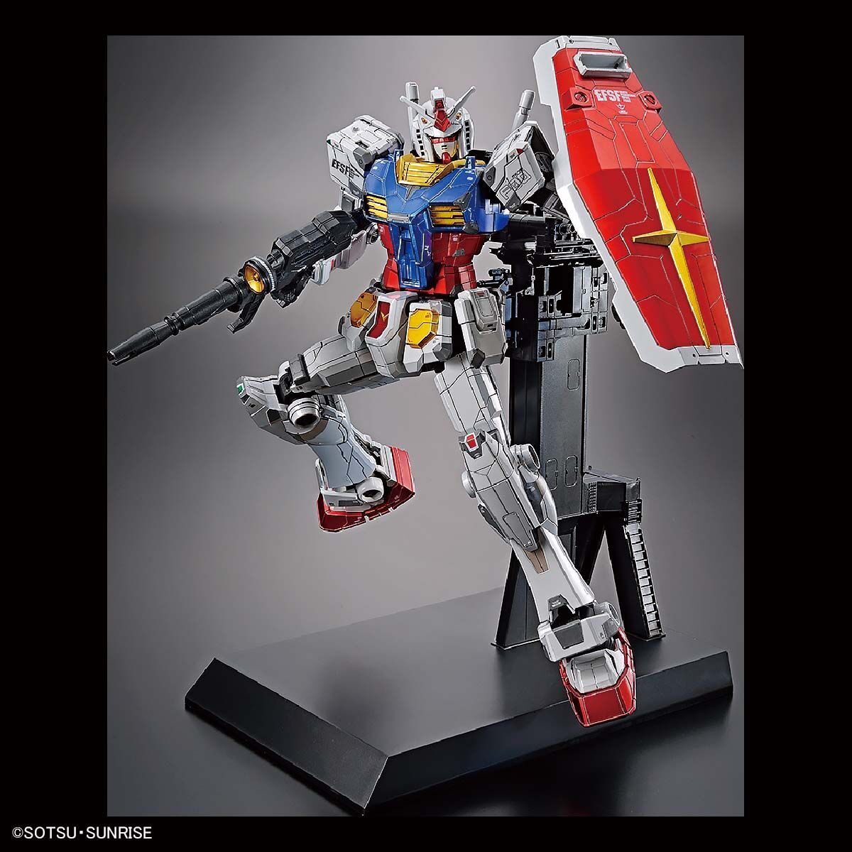 ガンプラ 1/100 RX-78F00 ガンダム チタニウムフィニッシュ 横浜