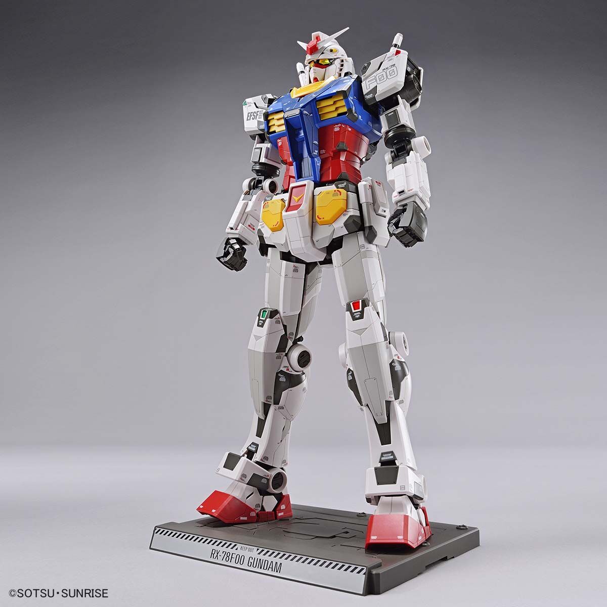 西日本産 ガンダムファクトリー横浜限定 1／48 RX-78F00 ガンダム