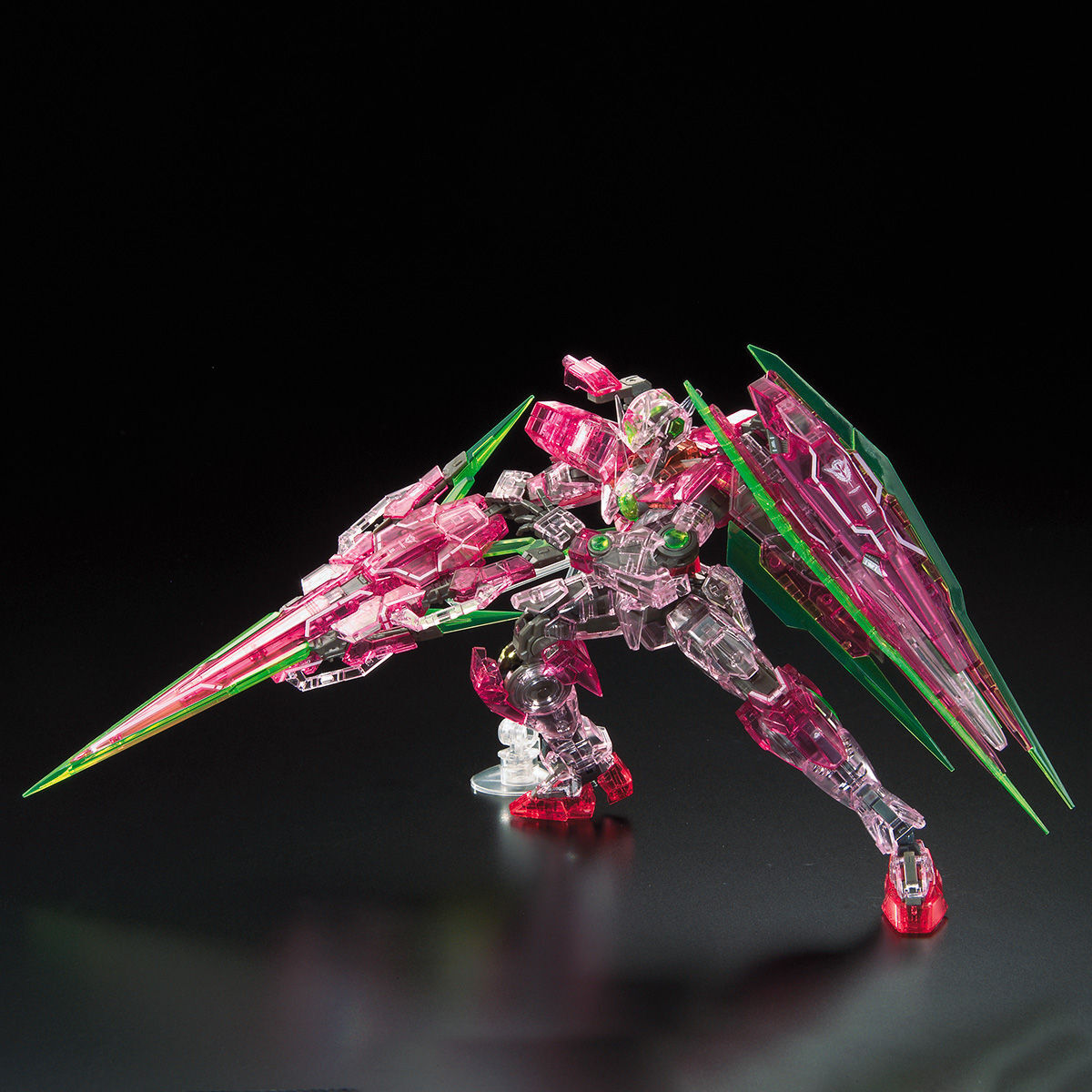 ＲＧ 1/144 【ガンダムベース限定】 ダブルオークアンタ フルセイバー ［トランザムクリア］【通常配送】 機動戦士ガンダム００ [ダブルオー]  フィギュア・プラモデル・プラキット バンダイナムコグループ公式通販サイト