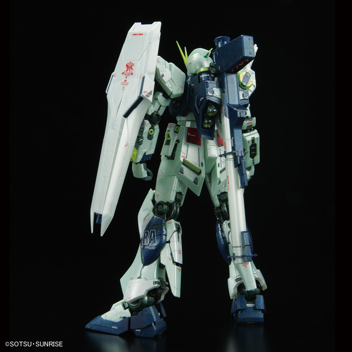 MG 1/100 RX-93 ν Gundam Ver.Ka(Phycho-Frame Activated Image Color)